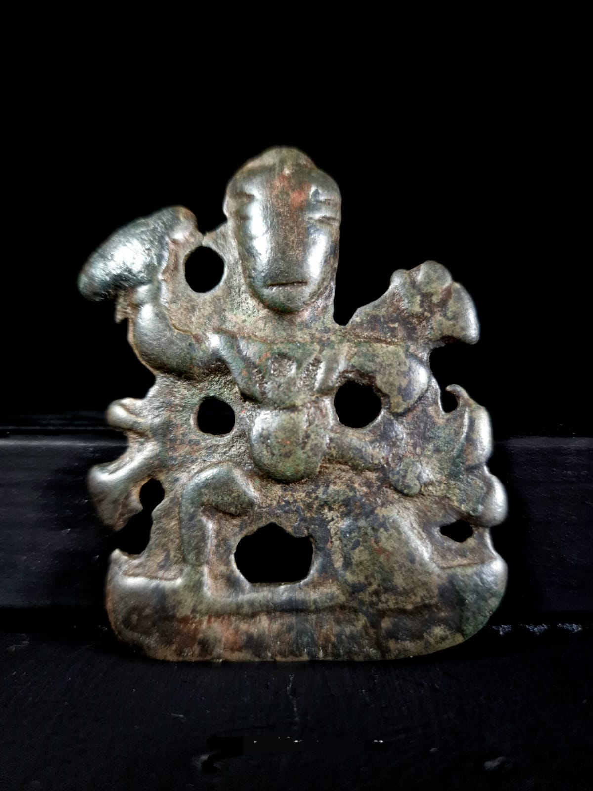 Tibetan antique thogchag amulet front view