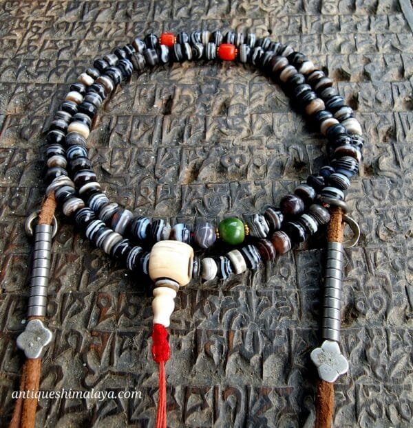 Agate Mala