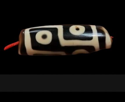 Tibetan Dzi Beads close view