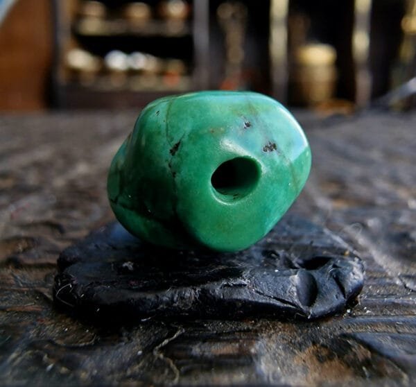 Tibetan turquoise bead