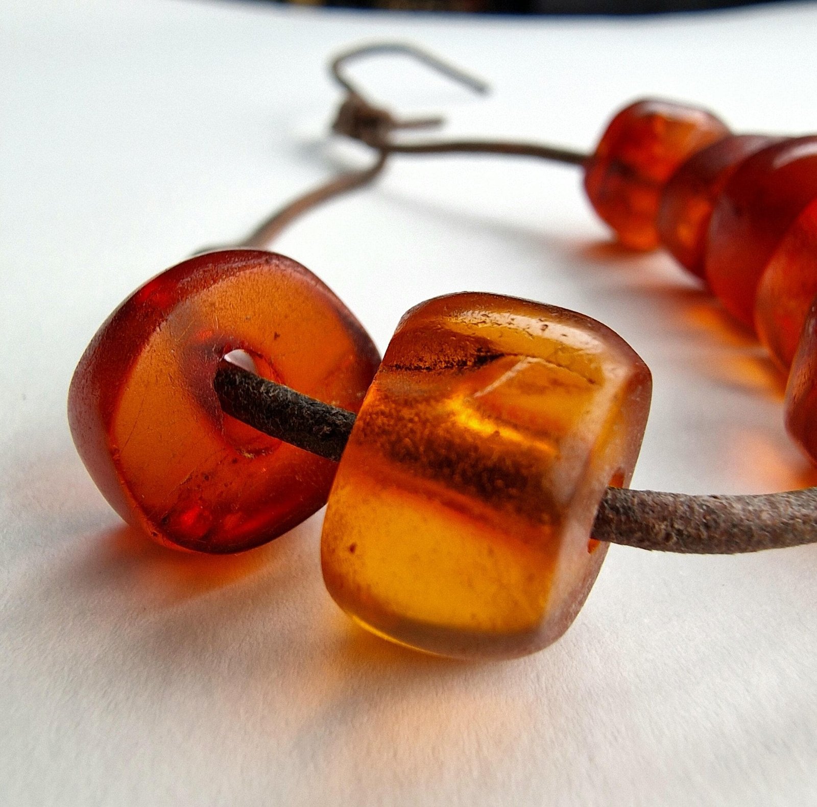 Authentic Antique Tibetan Amber Bracelet 11g - Unisex Prayer Beads with Coral & Turquoise - Image 12